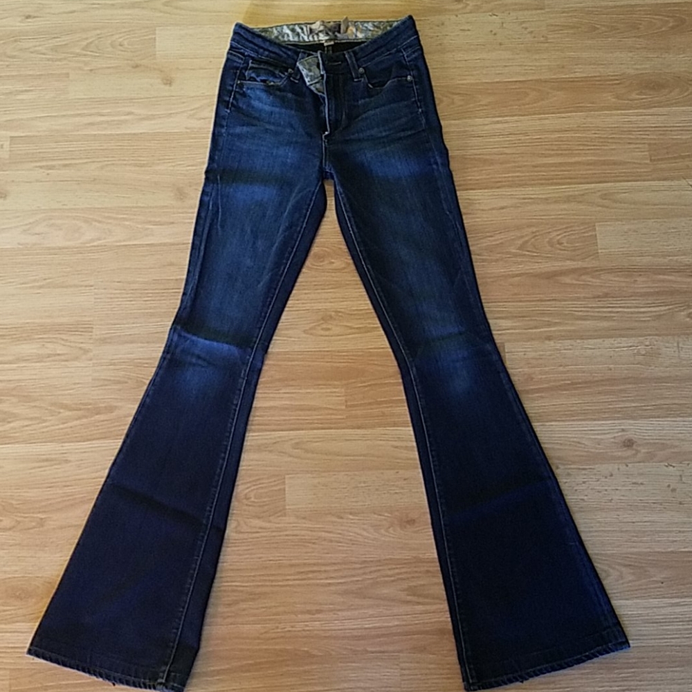 High Rise Bell Canyon